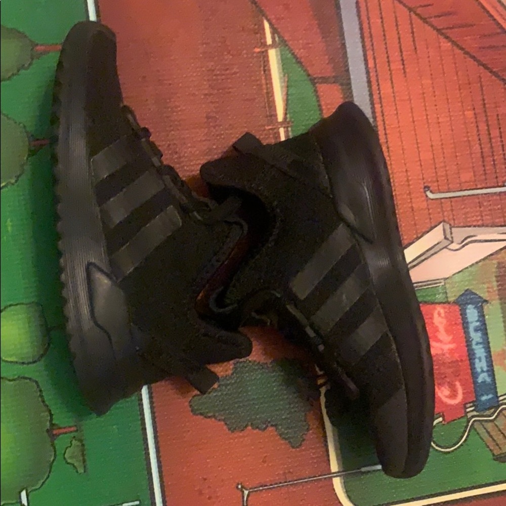 Toddler shoes
